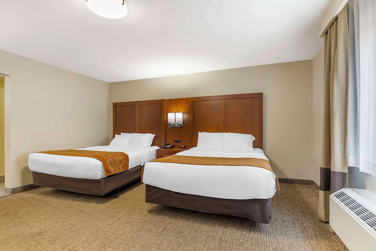 Suite, Multiple Beds, Accessible, Non Smoking | Premium bedding, desk, blackout drapes, iron/ironing board