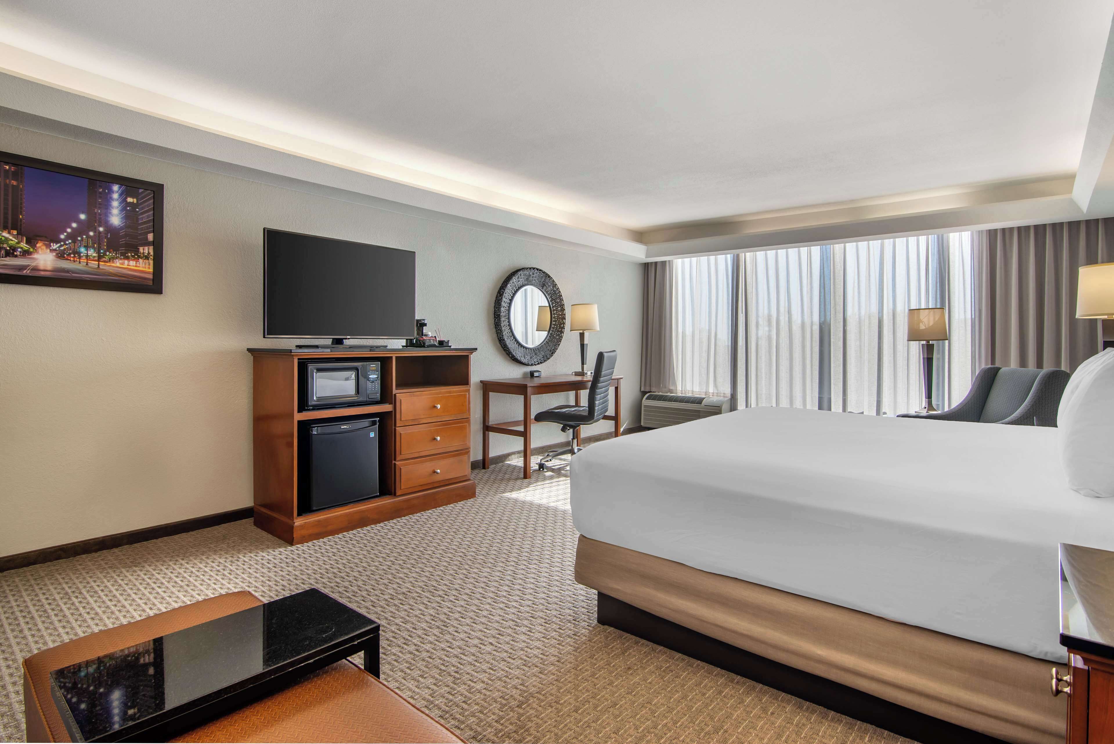 1 bedroom, desk, laptop workspace, blackout curtains