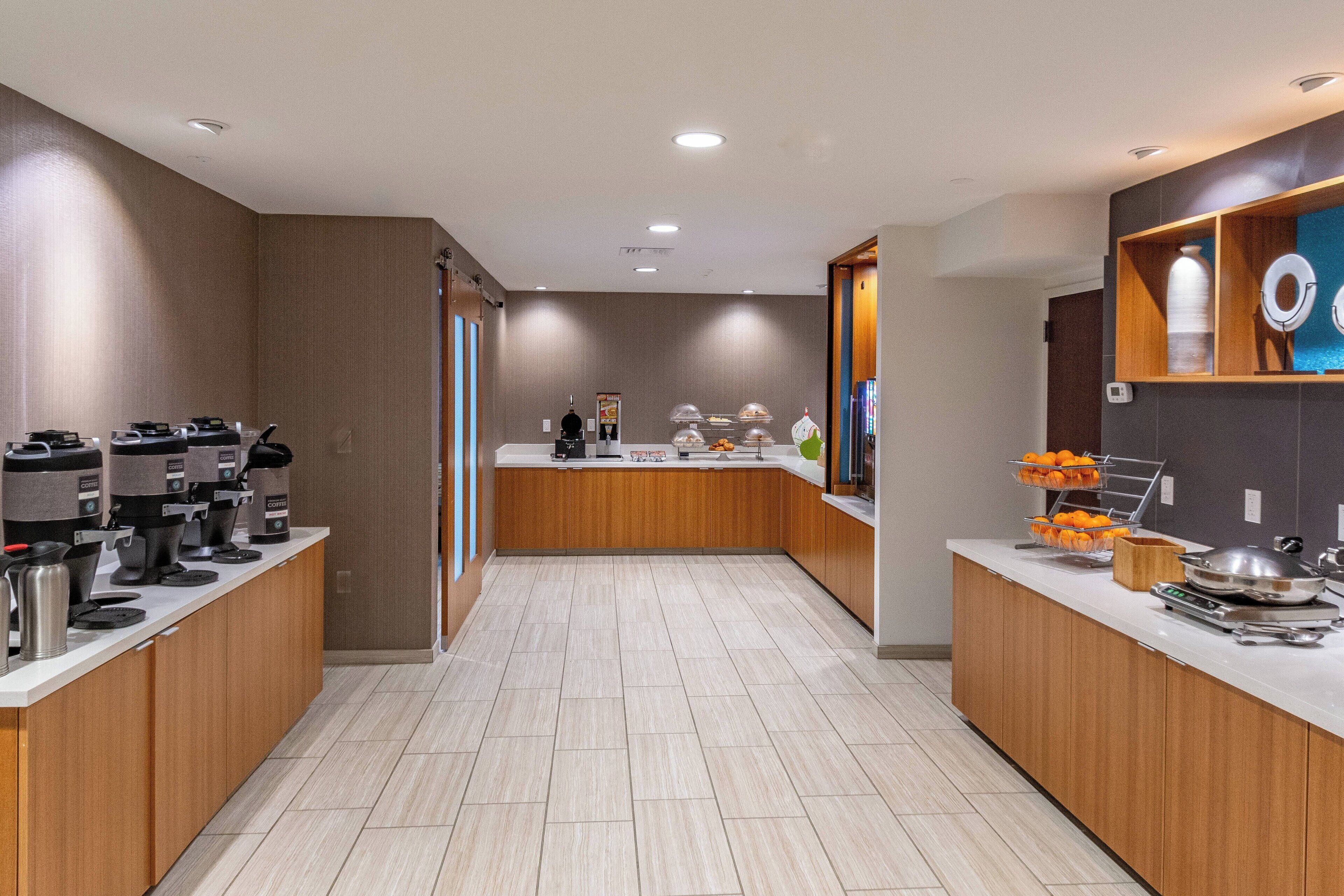 free daily continental breakfast