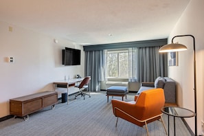 Suite, 1 King Bed with Sofa bed (One Bedroom) | Desk, laptop workspace, blackout curtains, iron/ironing board