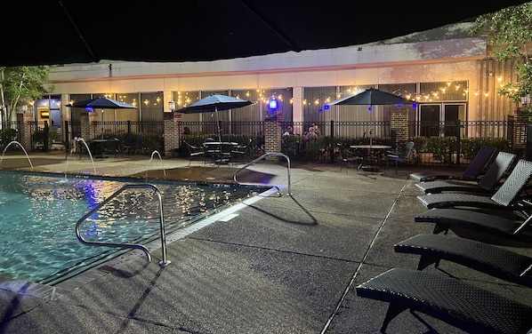 Outdoor pool, open 10:00 AM to 10:00 PM, pool umbrellas, sun loungers