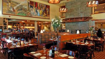 Desayuno a la carta todos los días (con cargo)