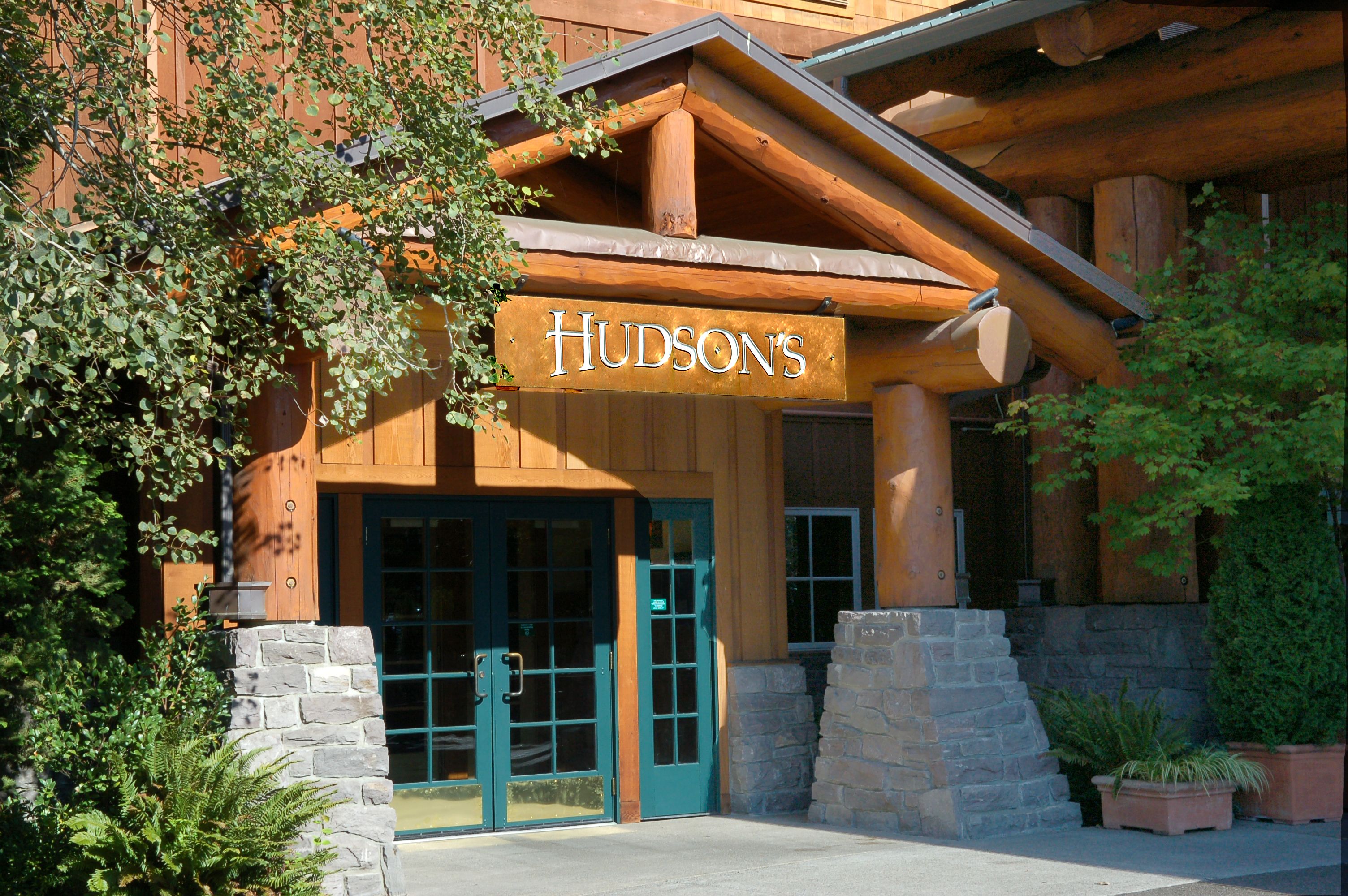 breakfast, lunch, dinner served; american cuisine