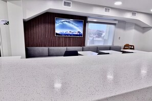 Lobby - Wingate by Wyndham Myrtle Beach At Outlets (Myrtle Beach)