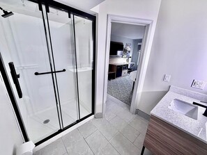 Room, 2 Double Beds, Non Smoking | Bathroom | Combined shower/tub, free toiletries, hair dryer, towels