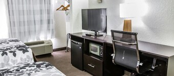 Sleep Inn Near Outlets