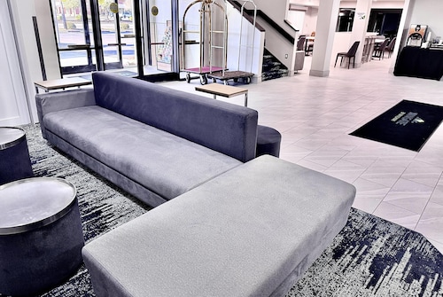 Wingate by Wyndham Myrtle Beach At Outlets