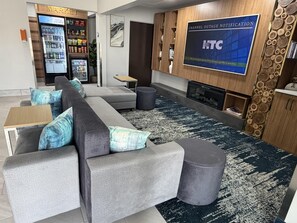 Lobby - Wingate by Wyndham Myrtle Beach At Outlets (Myrtle Beach)