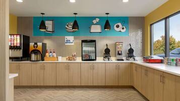 Free daily buffet breakfast