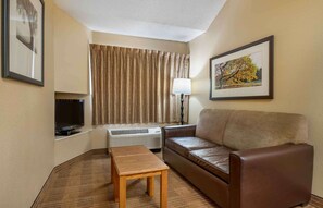 Suite, 1 Queen Bed with Sofa bed, Non Smoking | Desk, iron/ironing board, free WiFi