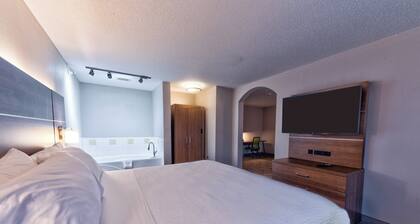 Holiday Inn Express Hotel & Suites Goshen by IHG