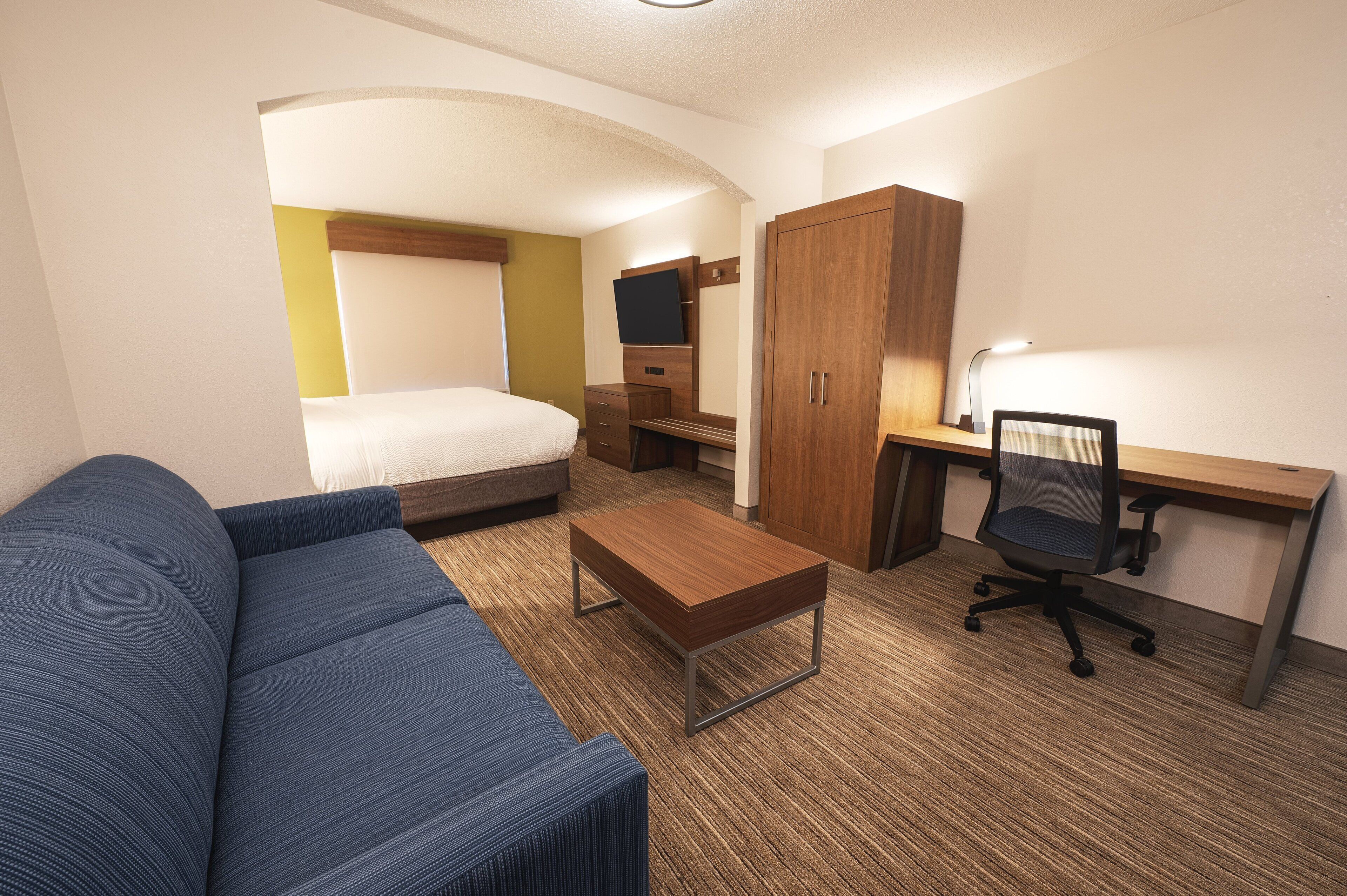 Literie hypoallergénique, coffres-forts dans les chambres, bureau