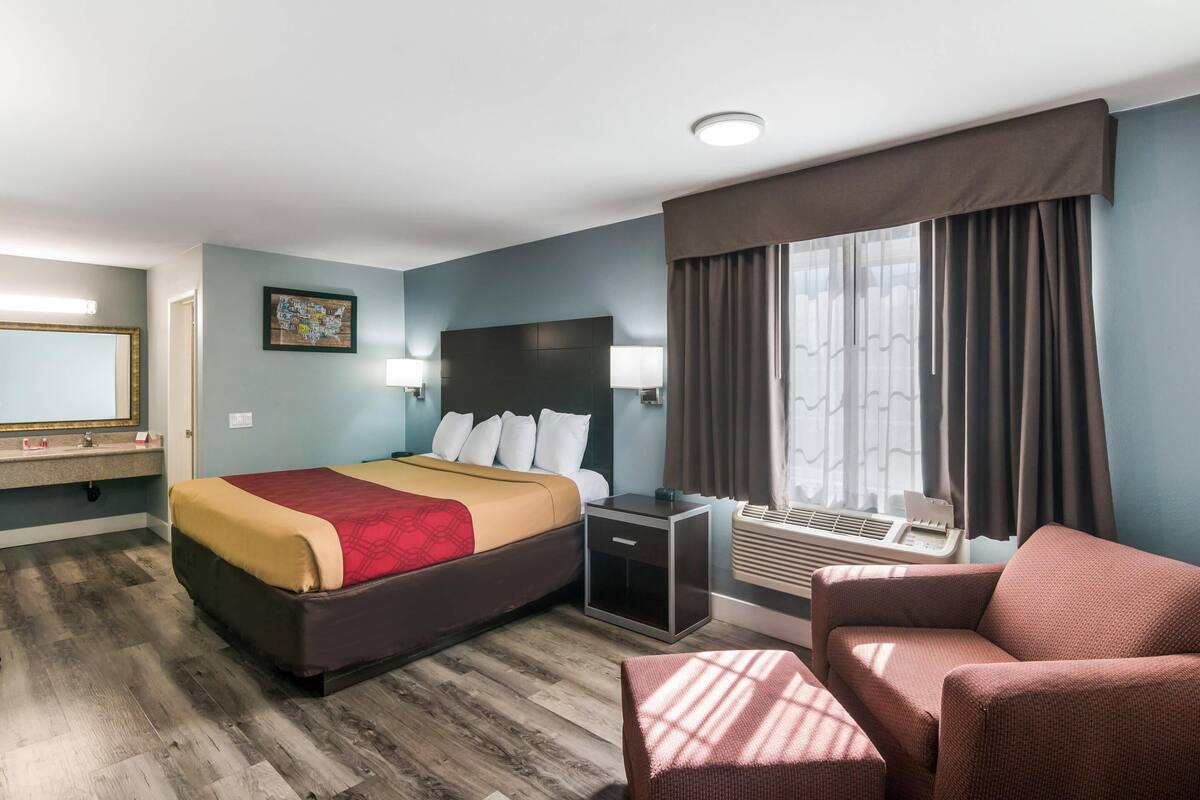 Zimmer, 1 King-Bett und Schlafsofa, Nichtraucher