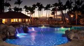 3 piscinas al aire libre, sillones reclinables de piscina