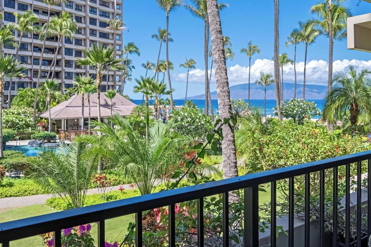 Condo, 2 Bedrooms, Ocean View (124) | Front of property