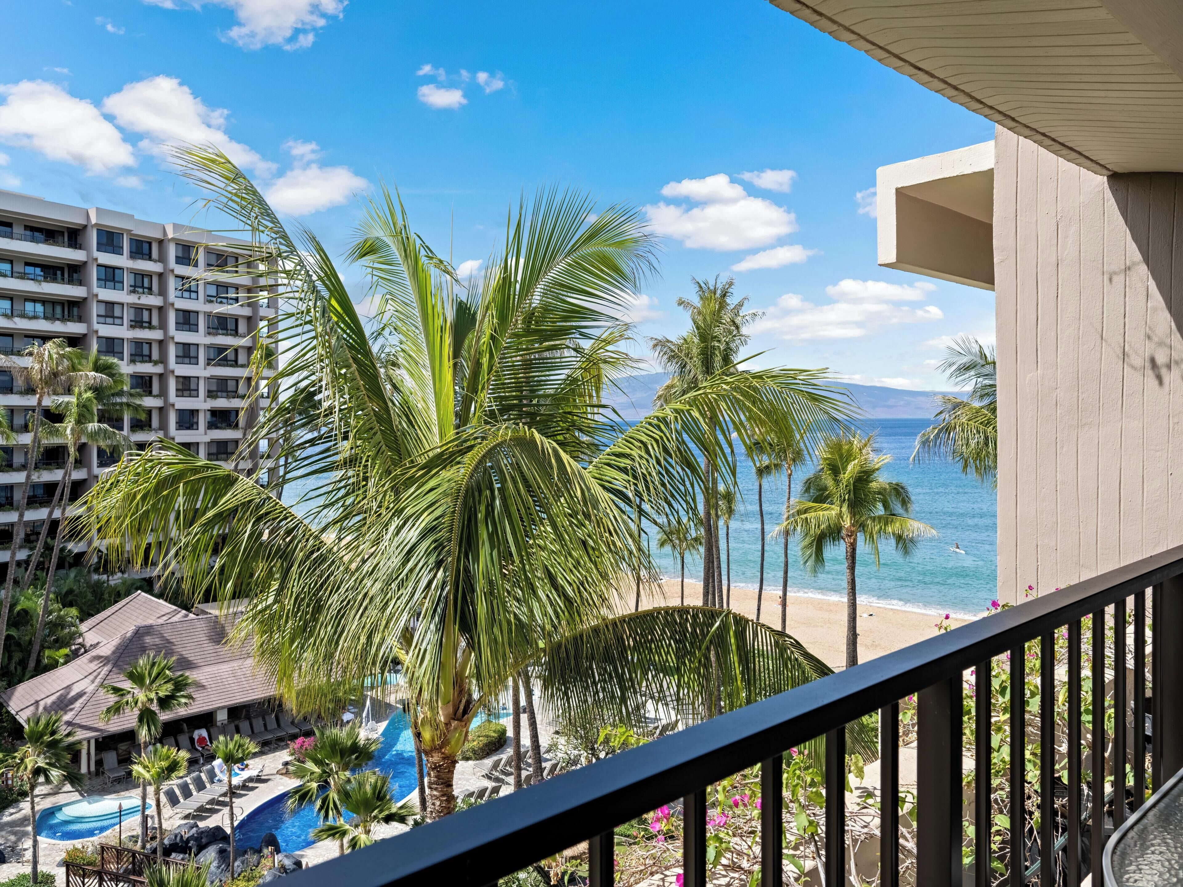 Condo, 2 Bedrooms, Ocean View (164) | Front of property