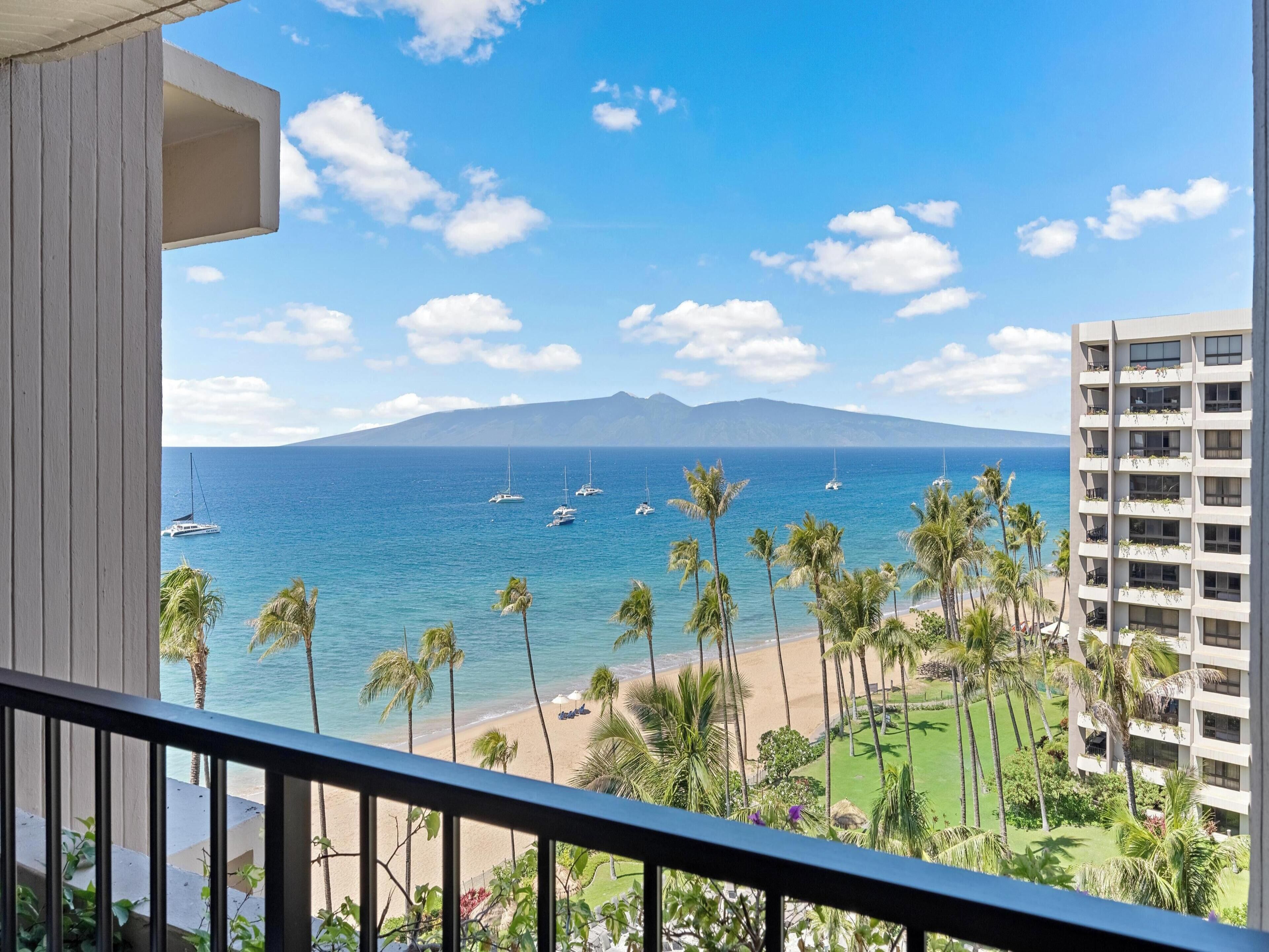 Condo, 2 Bedrooms, Ocean View (391) | Front of property