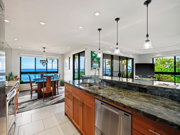 Condo, 2 Bedrooms (135) | Property amenity