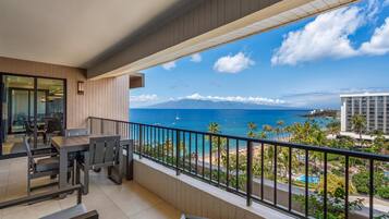 Appart'hĂŽtel, 2 chambres, vue ocĂ©an (1103) | Façade de lâhĂ©bergement