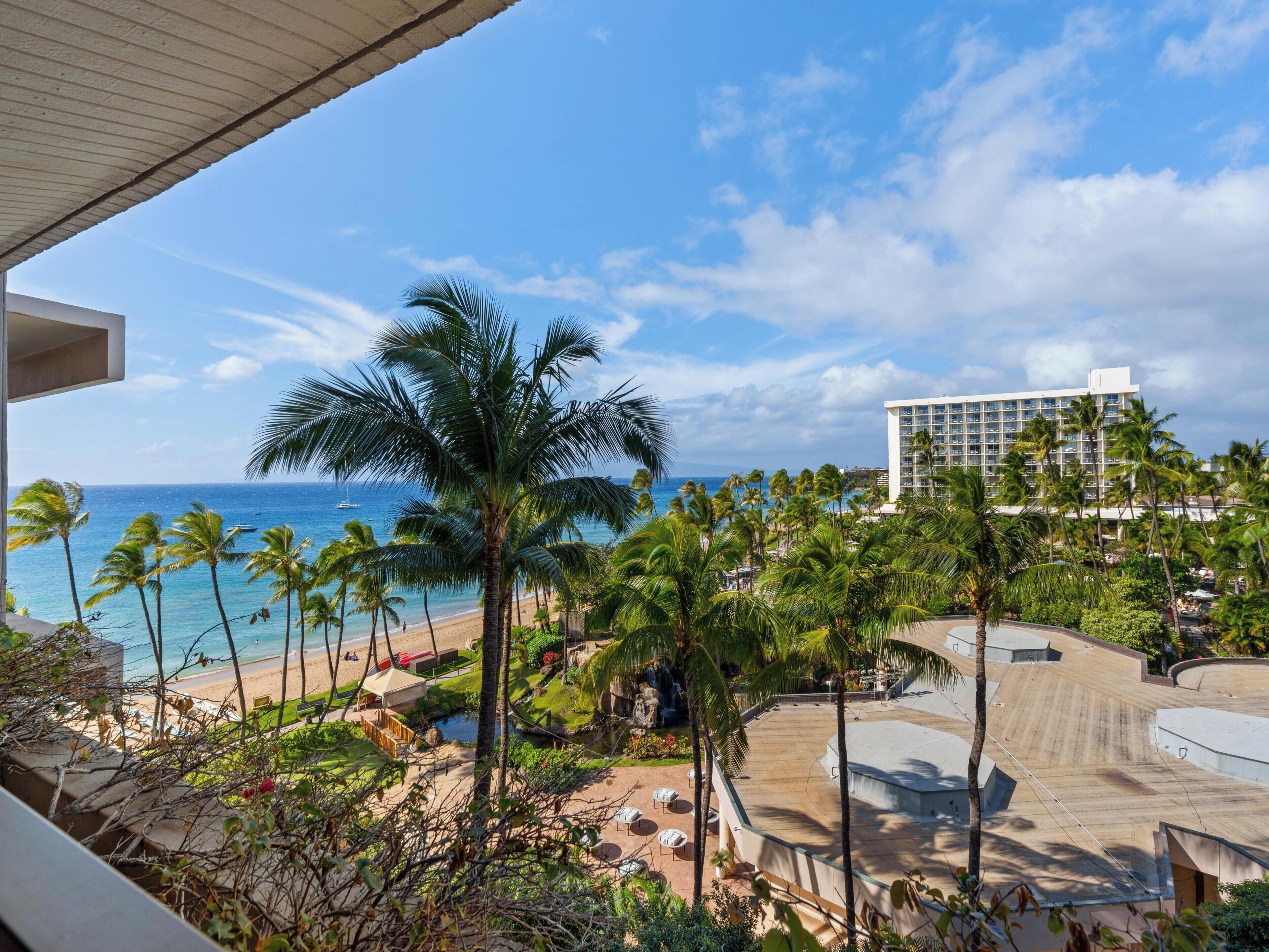 Condo, 2 Bedrooms, Ocean View (173) | Front of property