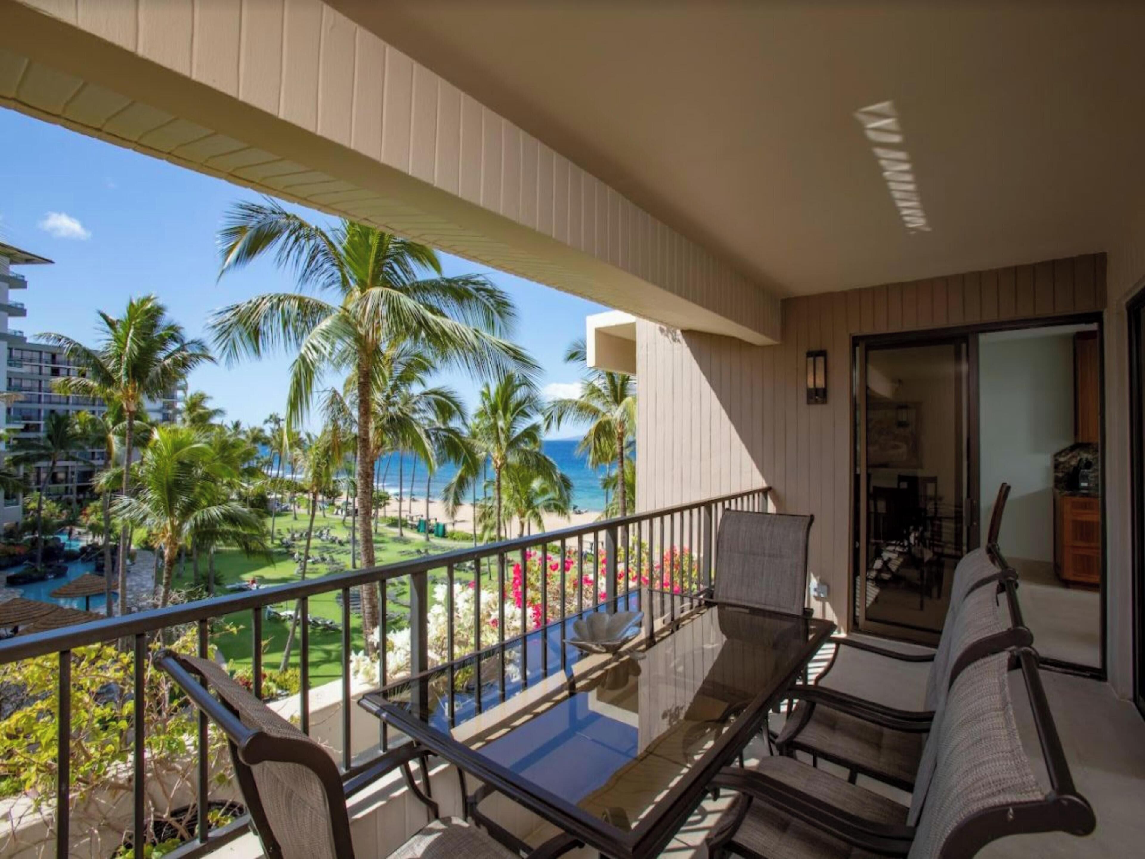Condo, 2 Bedrooms, Ocean View (354) | Front of property