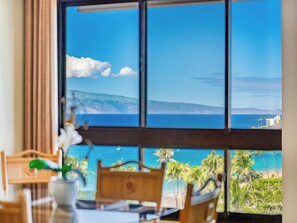 Condo (2 Bedrooms) | Property amenity