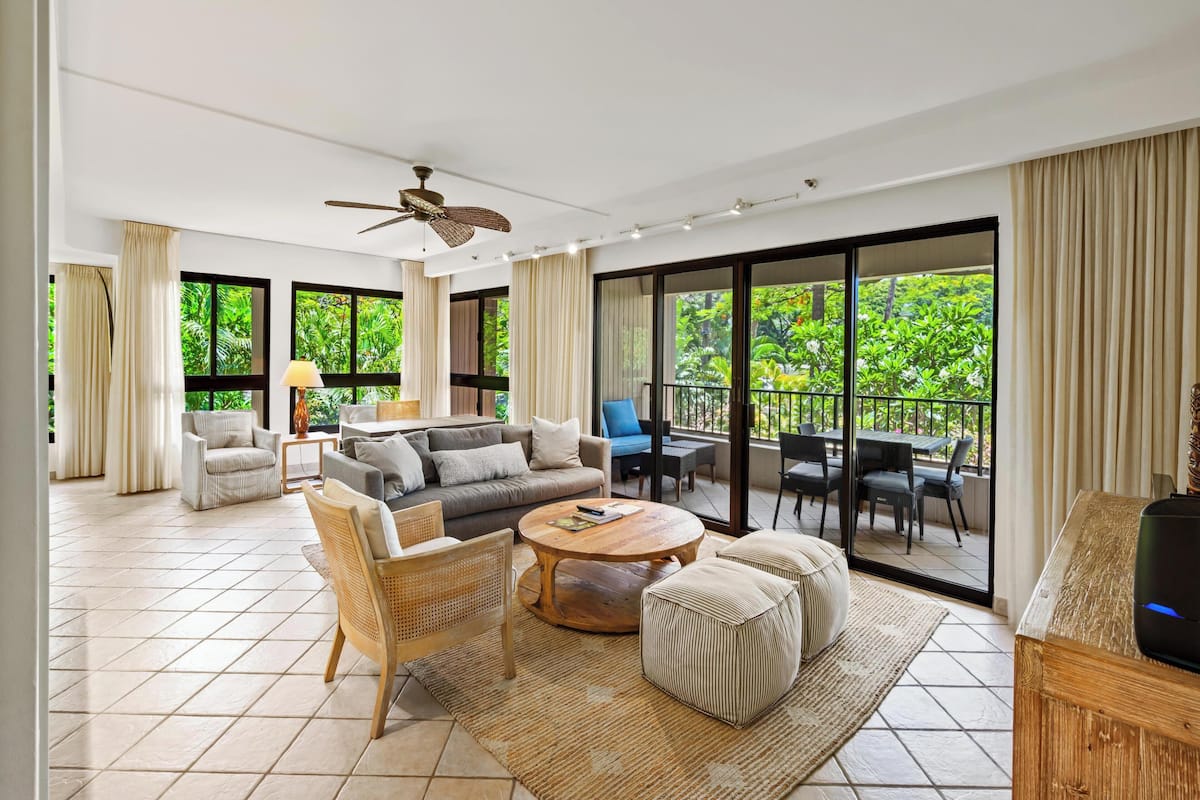 Condo, 2 Bedrooms (425) | Front of property