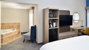 Suite, 1 King Bed, Jetted Tub | Premium bedding, in-room safe, desk, iron/ironing board