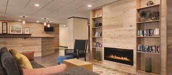 Country Inn & Suites by Radisson, Mt. Pleasant-Racine West, WI