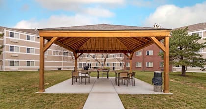 Extended Stay America Suites Kansas City Airport Tiffany Spr