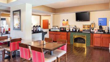 Free daily buffet breakfast