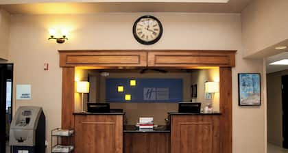 Holiday Inn Express Airport - Tucson by IHG
