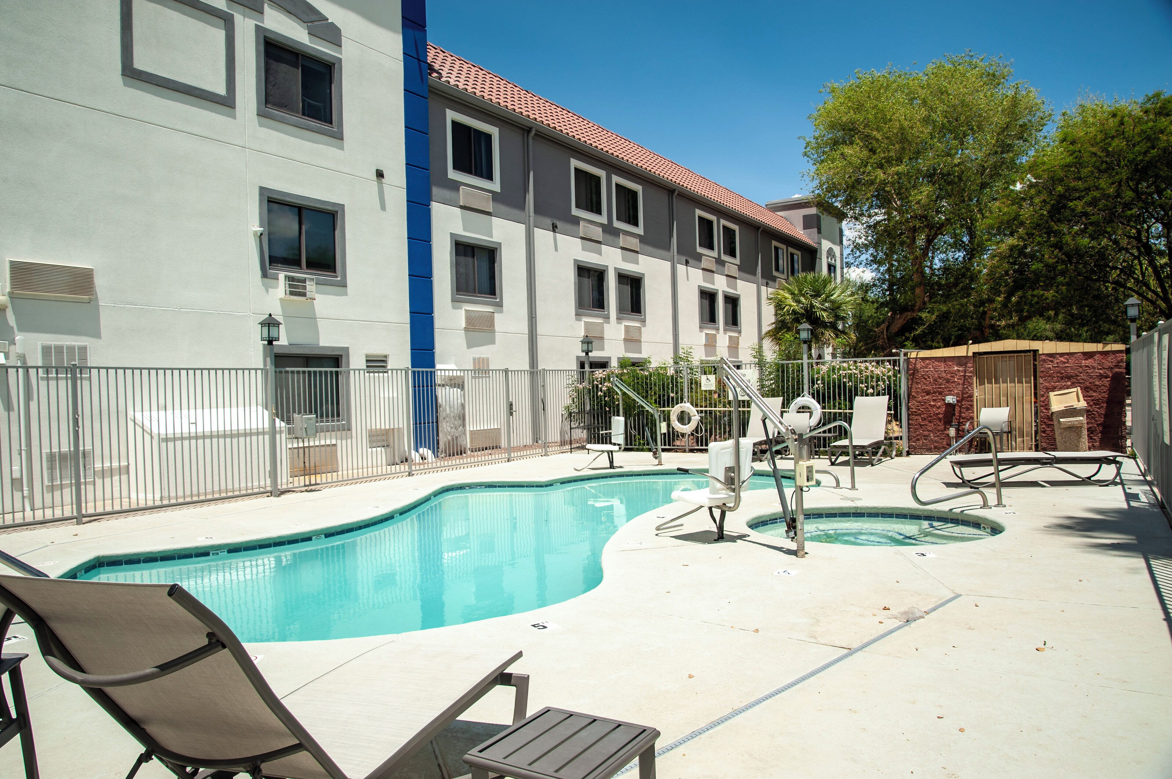 outdoor pool, pool loungers