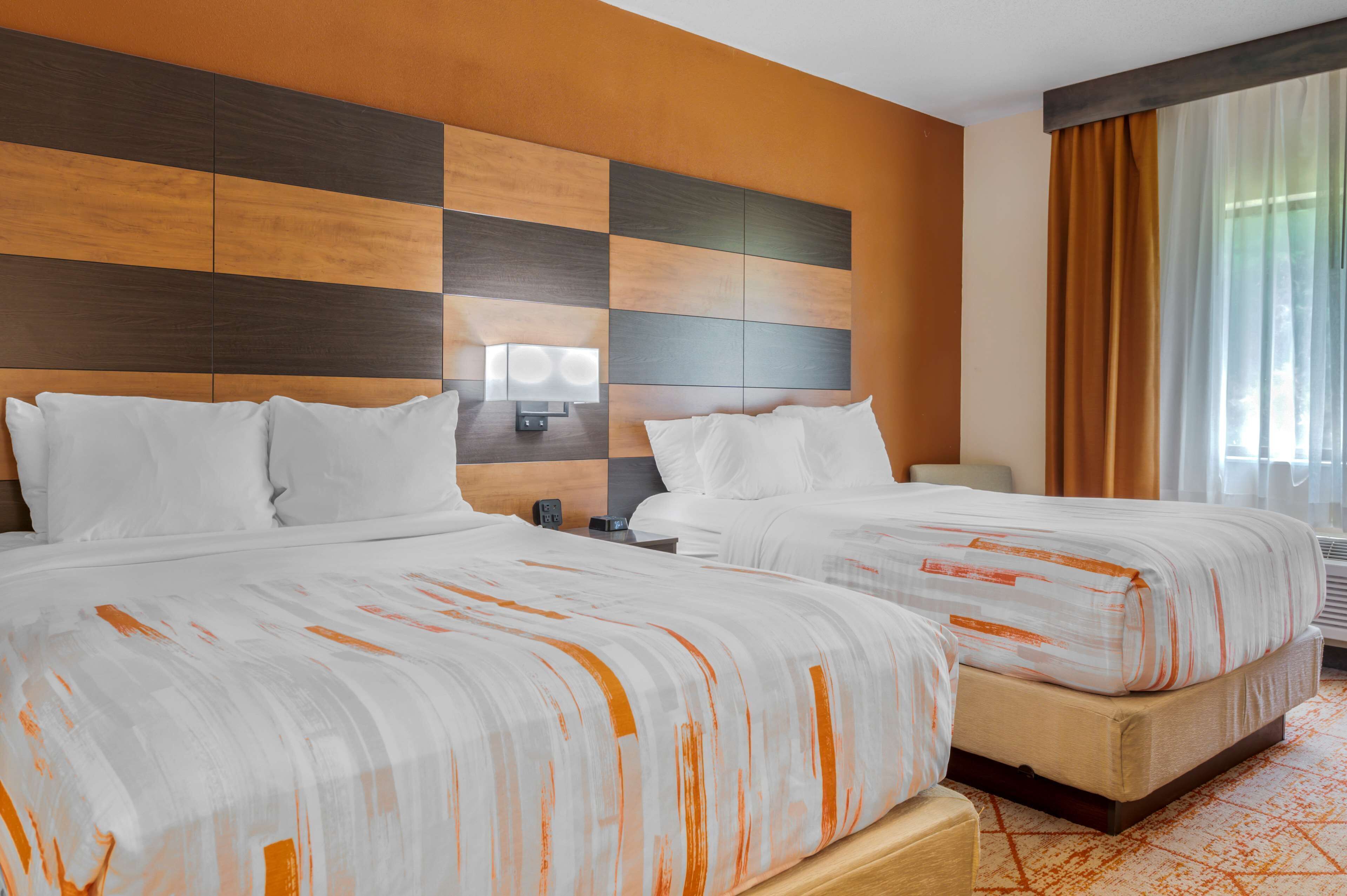 Desk, iron/ironing board, free cribs/infant beds, rollaway beds