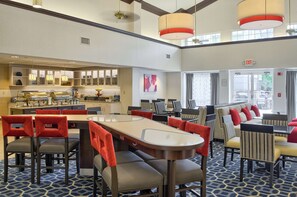 Reception - Homewood Suites by Hilton Mobile Airport-University Area (Mobile)