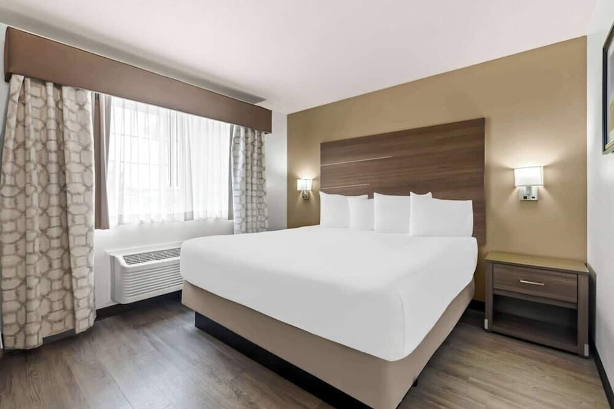 Premium bedding, pillowtop beds, individually decorated