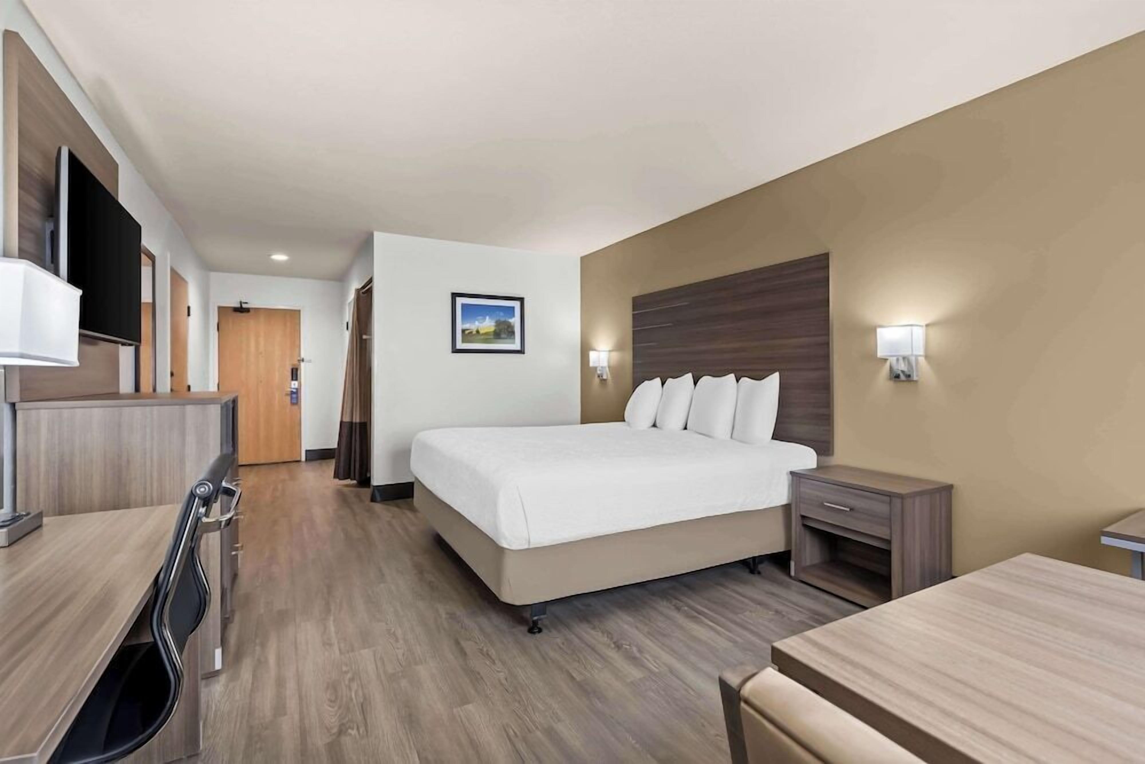 Premium bedding, pillowtop beds, individually decorated