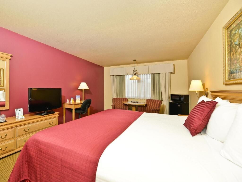 Premium bedding, pillowtop beds, individually decorated