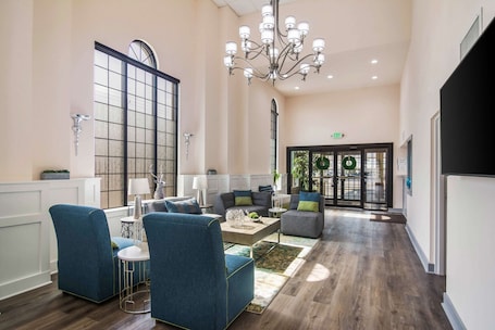 Vestíbulo. Quality Inn & Suites Lake City