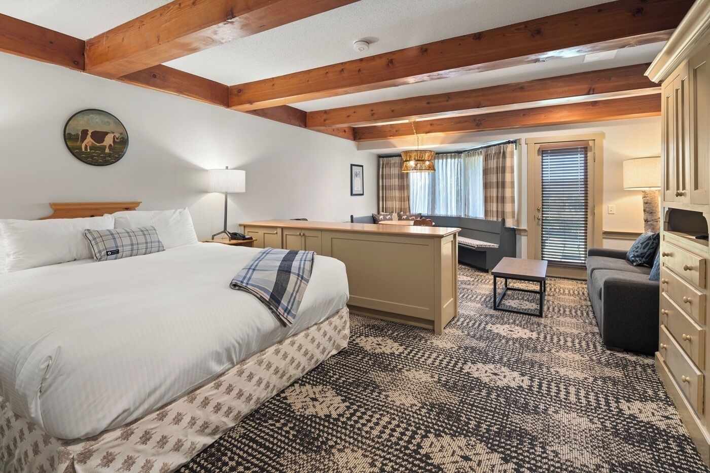 Salzburg Suite | Desk, blackout drapes, iron/ironing board, bed sheets