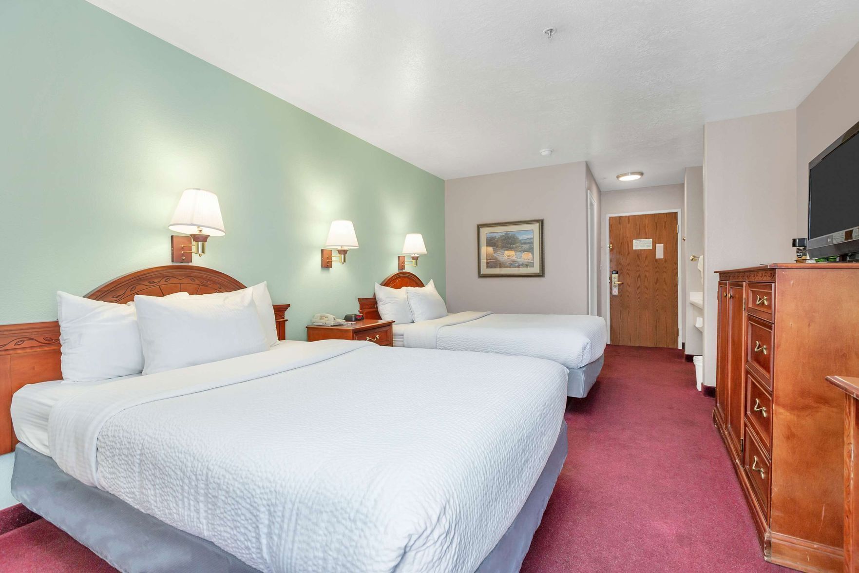 In-room safe, desk, soundproofing, free cribs/infant beds