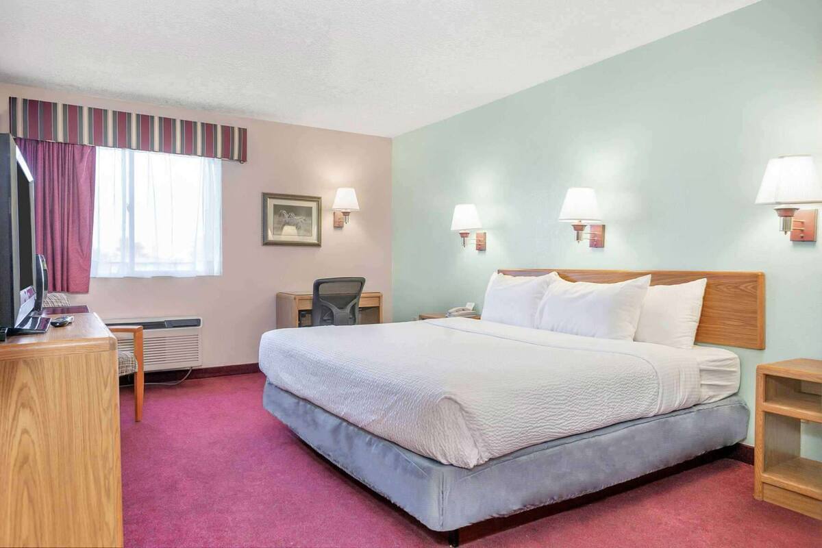 In-room safe, desk, soundproofing, free cribs/infant beds