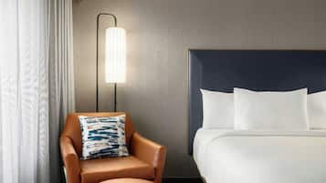 Hypo-allergenic bedding, in-room safe, desk, laptop workspace