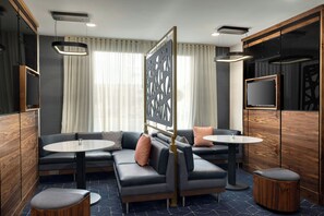 Lobby - Courtyard by Marriott Kokomo (Kokomo)