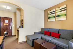 Desk, laptop workspace, blackout drapes, iron/ironing board - Comfort Suites Bush Intercontinental Airport (Houston)