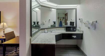 Comfort Inn & Suites Brentwood - Nashville