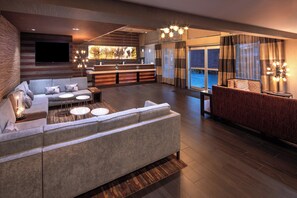 Lobby - Silver Cloud Inn University (Seattle)