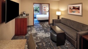 High-speed internet, alarm clocks - Silver Cloud Inn University (Seattle)