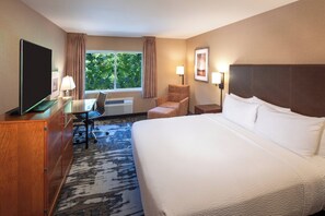 Internet, alarm clocks - Silver Cloud Inn University (Seattle)