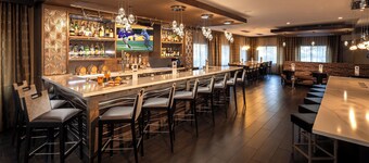 Silver Cloud Inn University